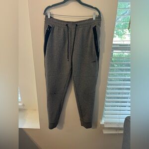 American Eagle Outfitters Men's Gray Joggers with Black Accents